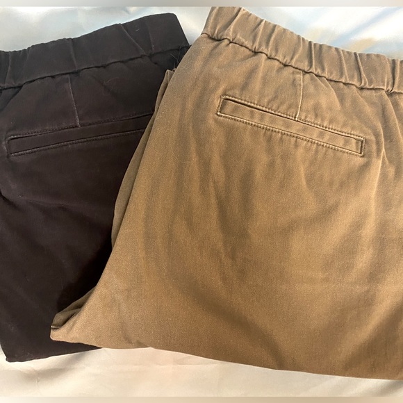 2 jeans, 2 chinos, and 1 slack - like new - Picture 11 of 15